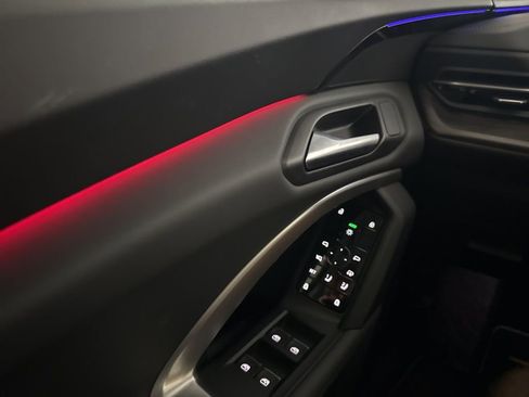 Used 2025 Audi Q5 2.0T Premium w/ Convenience Package image 4