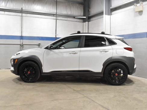 Used 2021 Hyundai Kona Night FWD image 17