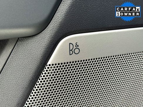 Used 2023 Ford F150 Lariat w/ Trailer Tow Package image 14