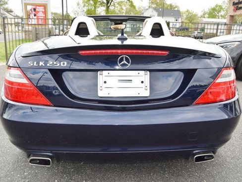 Used 2014 Mercedes-Benz SLK 250 image 10