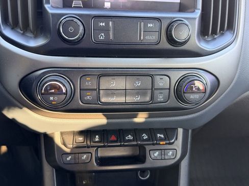 Used 2020 Chevrolet Colorado Z71 image 25