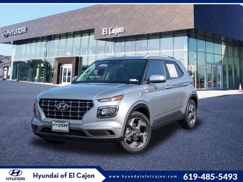 Certified 2024 Hyundai Venue SEL FWD image 1