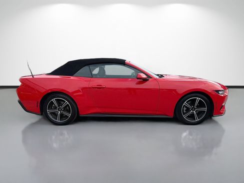 Used 2024 Ford Mustang Convertible RWD image 2