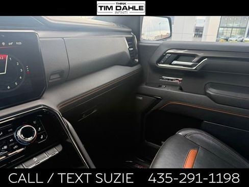 Used 2023 GMC Sierra 1500 AT4 w/ Technology Package AWD/4WD image 11