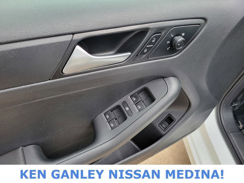 Used 2015 Volkswagen Jetta S w/ Welcome Package image 36