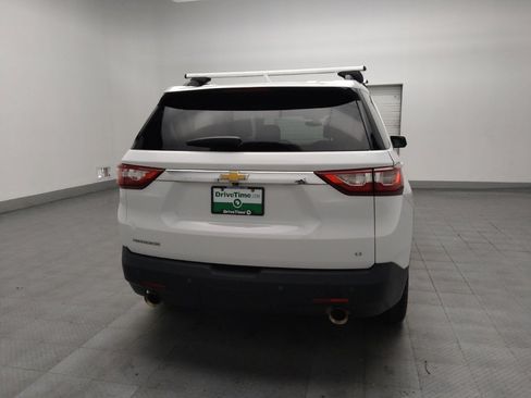 Used 2021 Chevrolet Traverse LT image 7