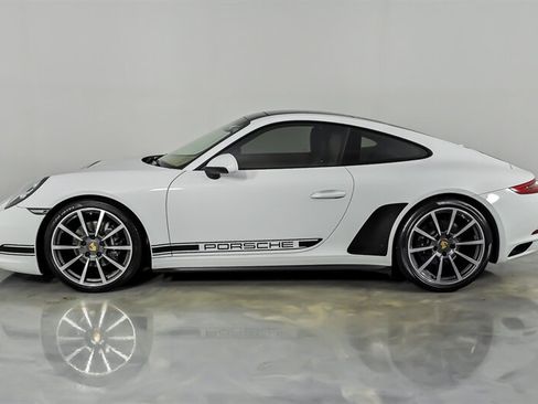 Used 2017 Porsche 911 Carrera 4 AWD/4WD image 7