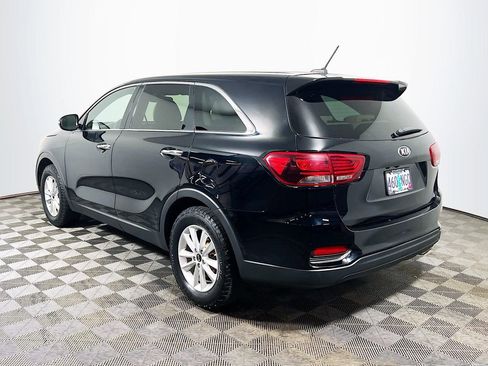 Used 2019 Kia Sorento FWD image 5