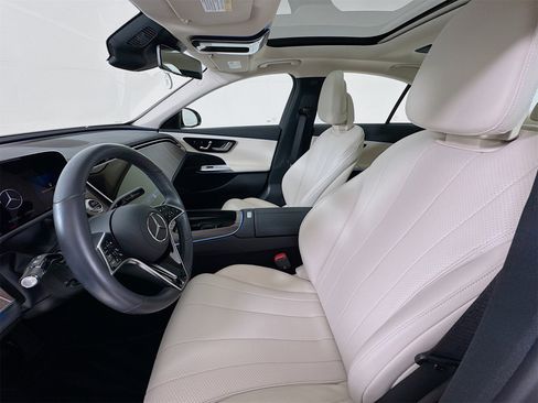 Certified 2025 Mercedes-Benz E 350 4MATIC Sedan image 23