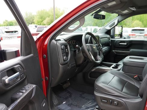 Used 2021 Chevrolet Silverado 3500 LTZ w/ LTZ Convenience Package AWD/4WD image 16