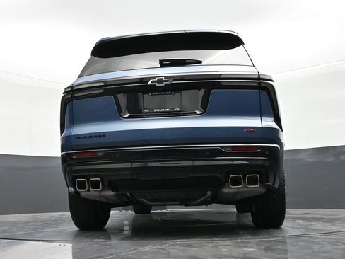 Used 2024 Chevrolet Traverse RS image 20