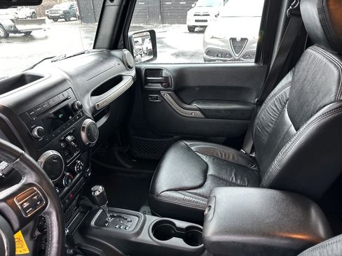 Used 2018 Jeep Wrangler Unlimited Sport S image 27