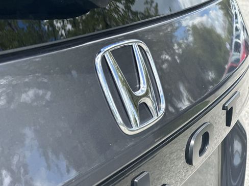 Used 2024 Honda Pilot EX-L image 10
