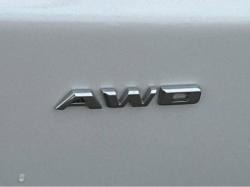 Used 2023 Cadillac XT5 Luxury AWD/4WD image 15