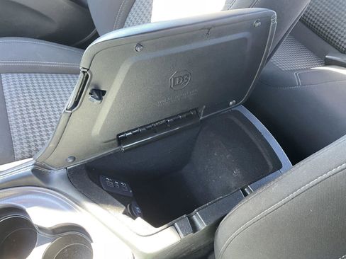 Certified 2023 Dodge Challenger SXT w/ Cold Weather Group image 26