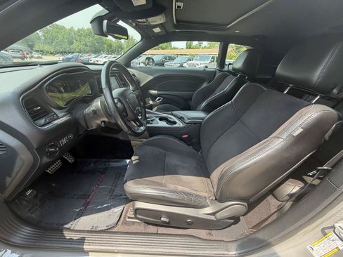 Used 2018 Dodge Challenger GT w/ GT Interior Package AWD/4WD image 12