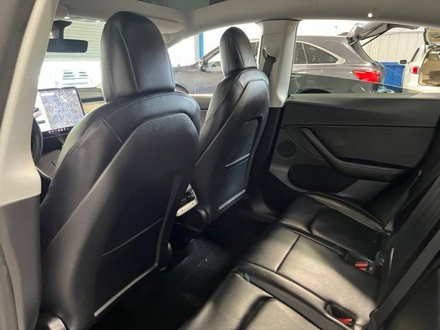 Used 2020 Tesla Model Y Long Range AWD/4WD image 18