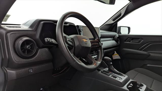 Used 2023 Chevrolet Colorado W/T RWD image 23