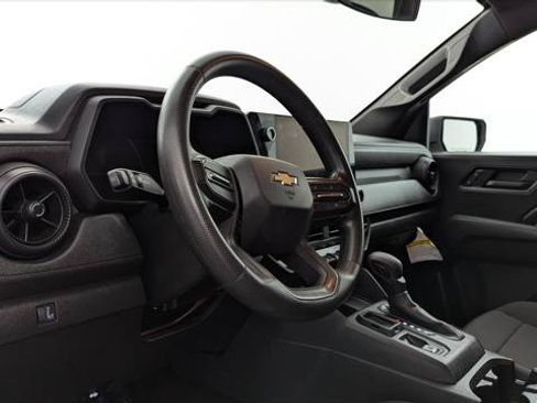 Used 2023 Chevrolet Colorado W/T RWD image 23