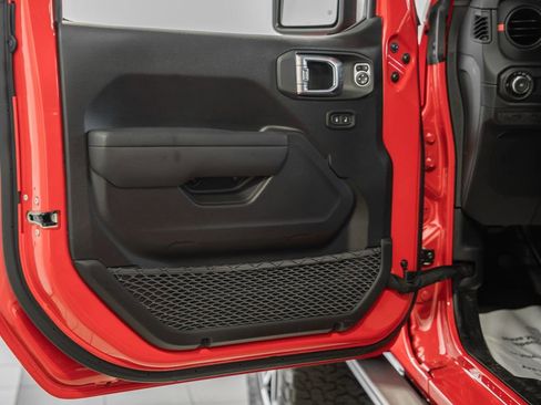 New 2026 Jeep Wrangler Unlimited Rubicon AWD/4WD image 39