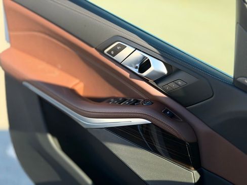 New 2026 BMW X5 xDrive50e image 19