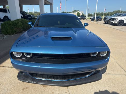 Used 2022 Dodge Challenger R/T w/ Blacktop Package RWD image 3