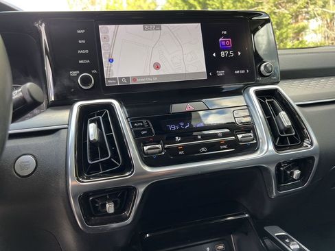 Used 2022 Kia Sorento SX image 26