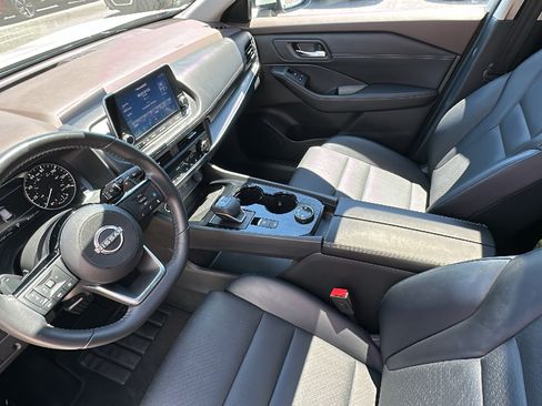 Certified 2023 Nissan Rogue SV w/ SV Premium B Package AWD/4WD image 21