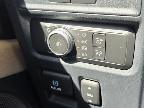 Used 2022 Ford Expedition Limited AWD/4WD image 23