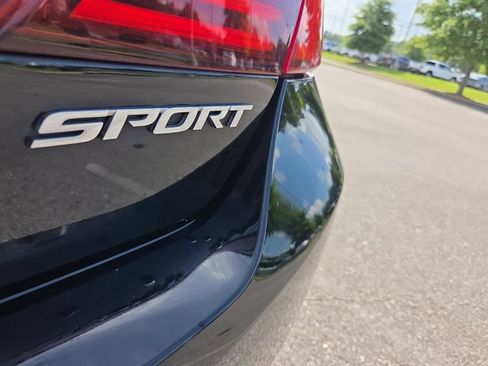 Used 2017 Honda Accord Sport image 29
