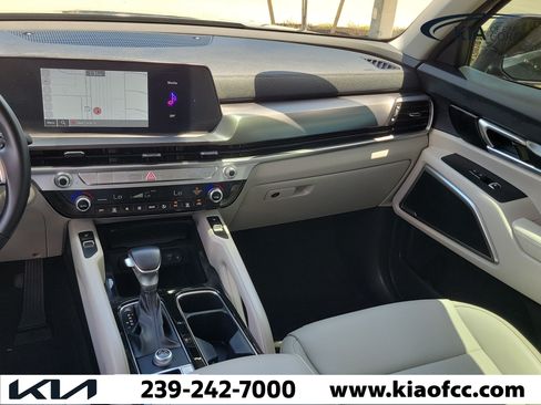 Certified 2024 Kia Telluride S w/ S Sunroof Package FWD image 19