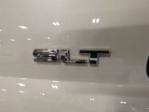 Used 2019 GMC Yukon XL SLT w/ Premium Edition image 31