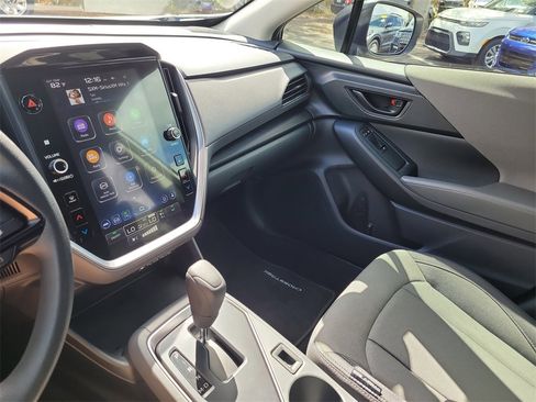 Used 2025 Subaru Crosstrek 2.0i Premium image 18