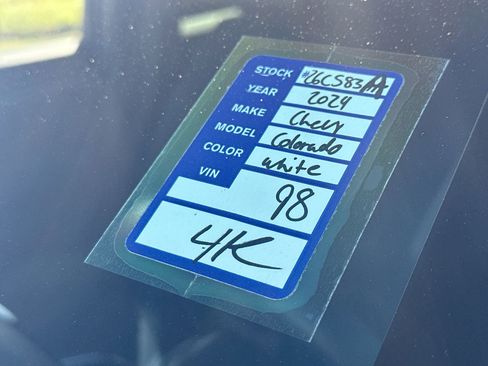 Used 2024 Chevrolet Colorado ZR2 w/ Technology Package image 28