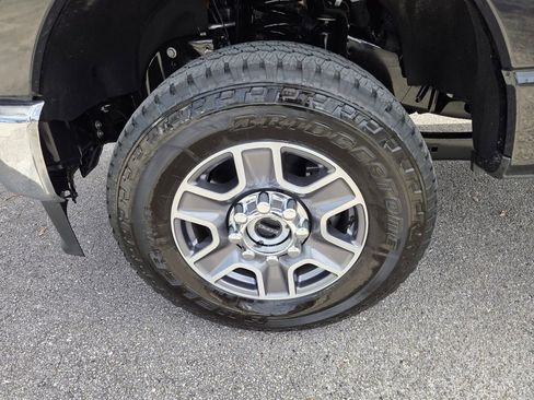 Used 2024 Ford F250 Lariat image 10