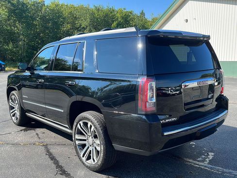 Used 2018 GMC Yukon Denali w/ Denali Ultimate Package AWD/4WD image 3