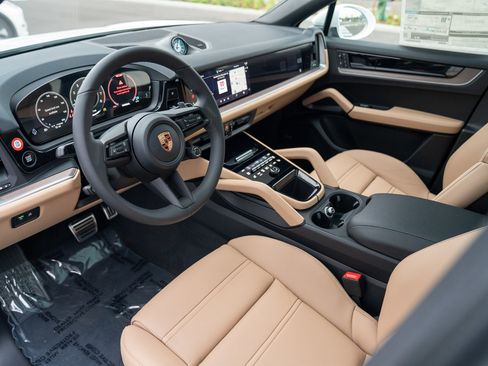 New 2026 Porsche Cayenne S AWD/4WD image 4