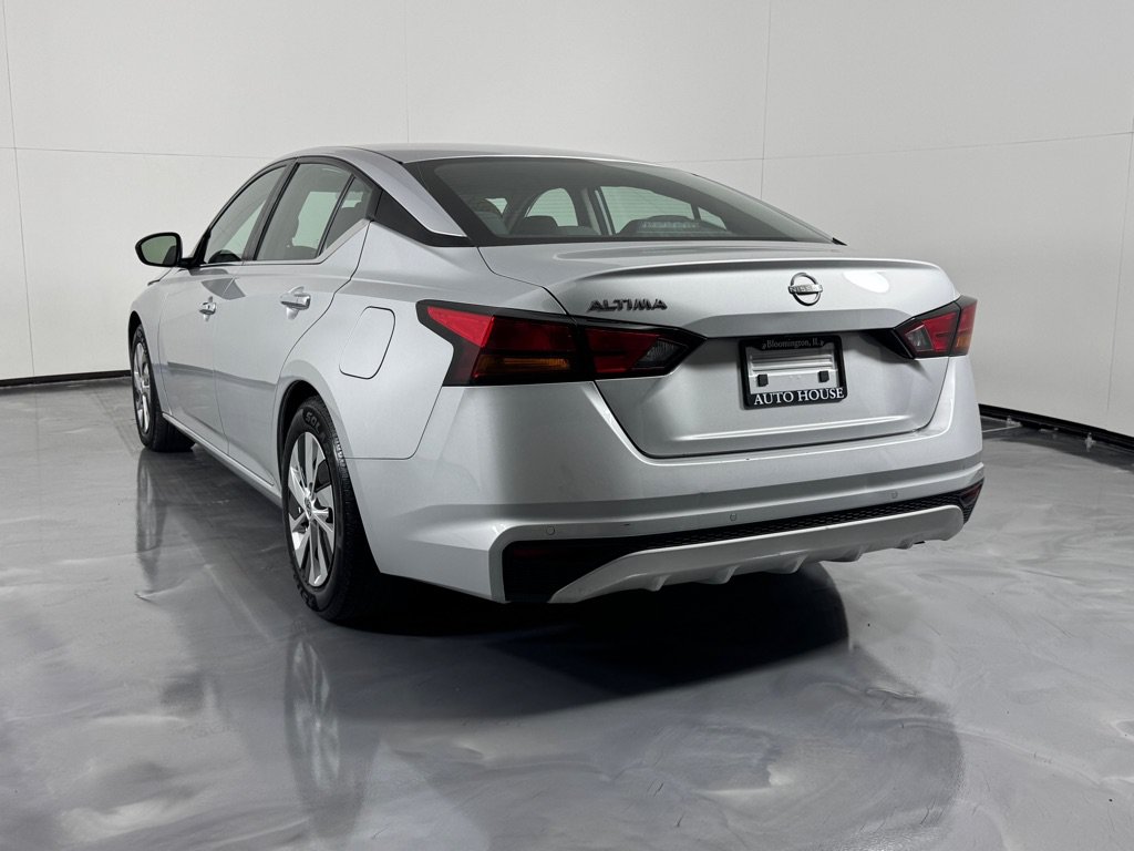 Used 2024 Nissan Altima 2.5 S FWD image 7