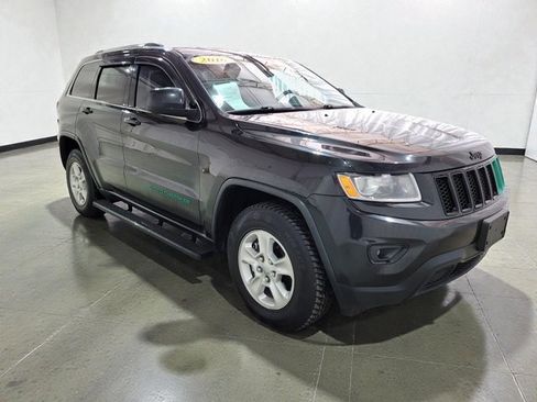 Used 2016 Jeep Grand Cherokee Laredo image 2
