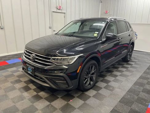 Used 2023 Volkswagen Tiguan SE AWD/4WD image 6