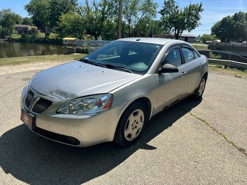 Used 2008 Pontiac G6 Value Leader FWD image 2