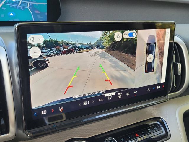 Used 2026 Ford Expedition Active RWD image 28