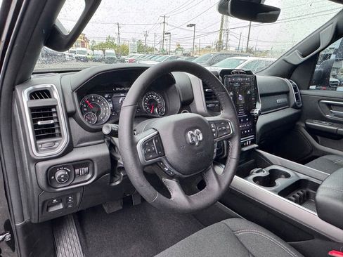 Used 2025 RAM 1500 Big Horn AWD/4WD image 12