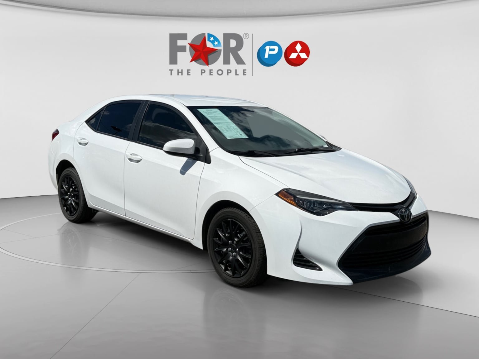 Used 2019 Toyota Corolla LE w/ Carpet Mat Package (TMS) FWD image 7