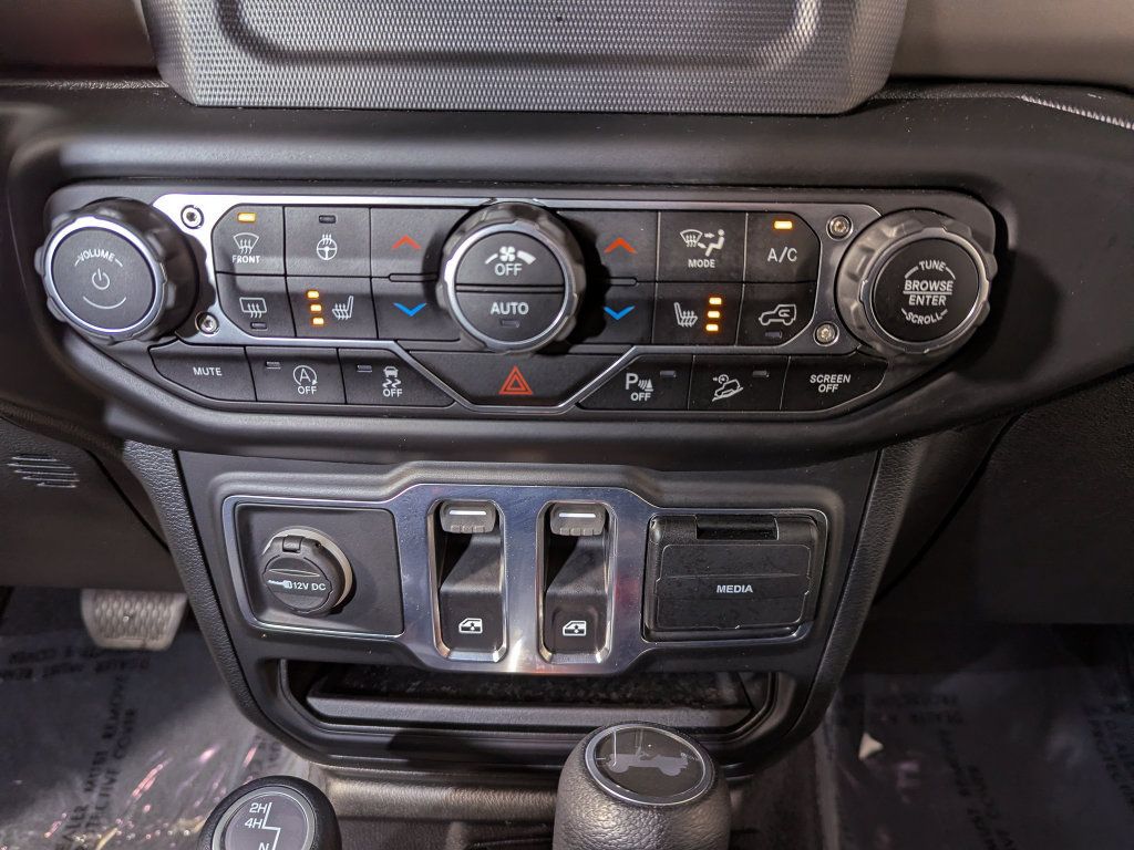 Used 2021 Jeep Wrangler Sport AWD/4WD image 19