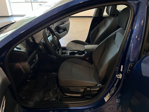 Used 2025 Kia K4 FWD image 27