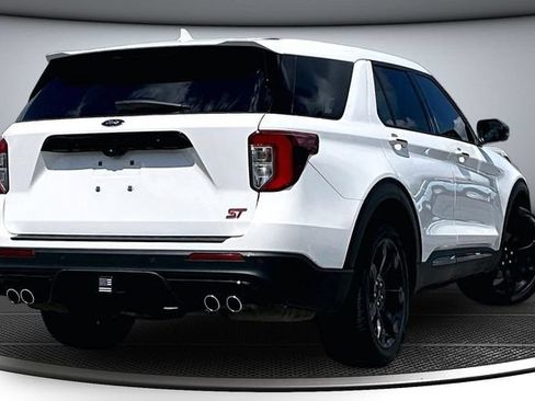 Used 2022 Ford Explorer ST w/ Equipment Group 401A AWD/4WD image 6