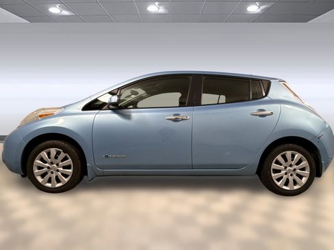 Used 2015 Nissan Leaf S w/ Charge Package image 2