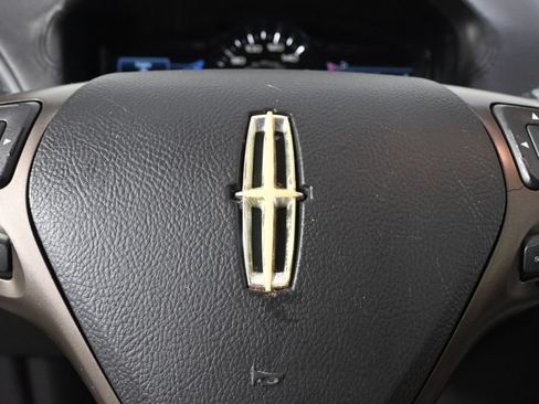 Used 2014 Lincoln MKX AWD w/ Equipment Group 102A image 34