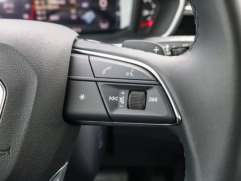 New 2025 Audi Q3 2.0T Premium image 21